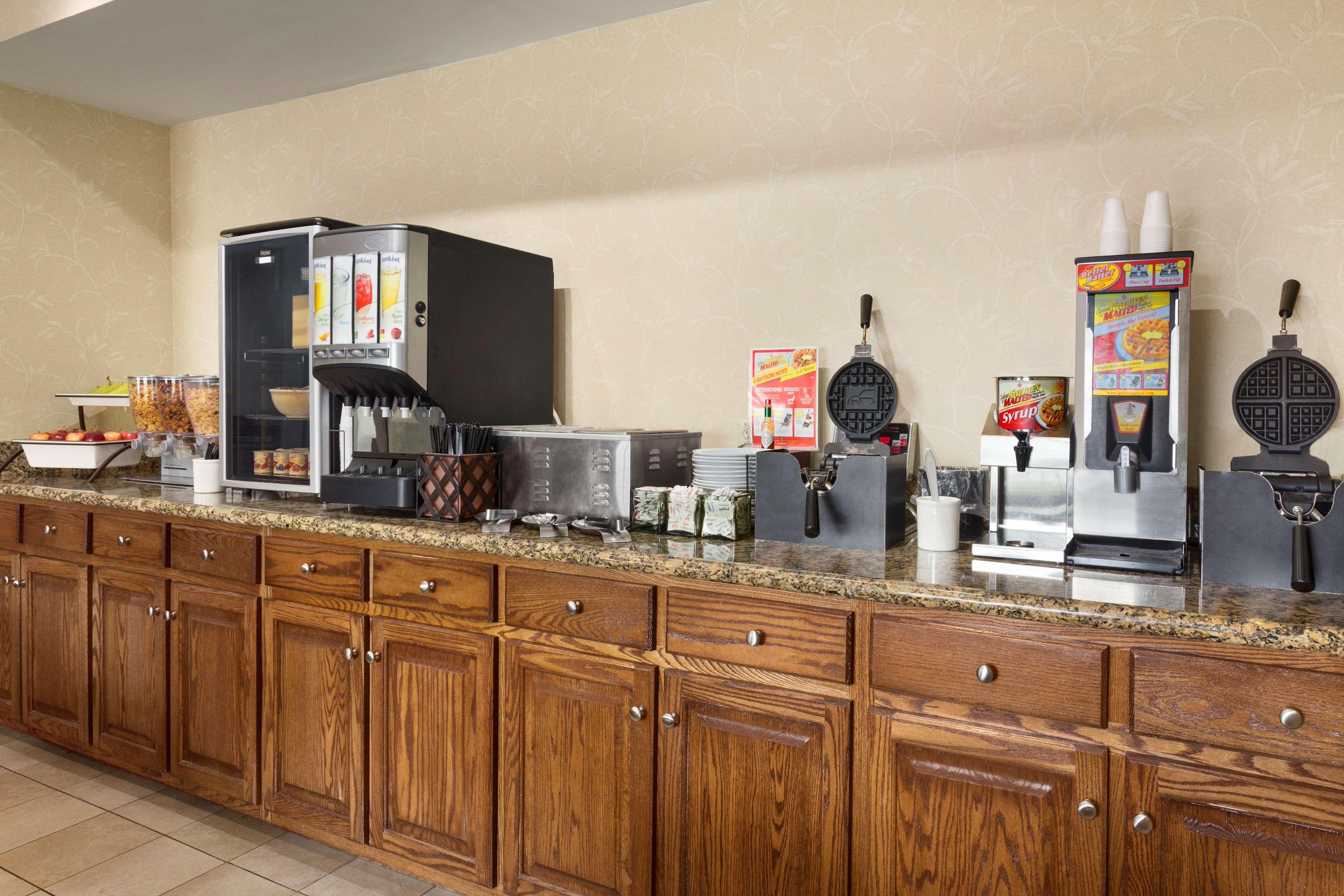 Howard Johnson By Wyndham Murfreesboro Extérieur photo